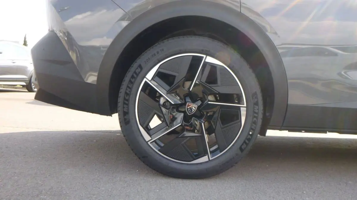 Peugeot 408 – Image 7